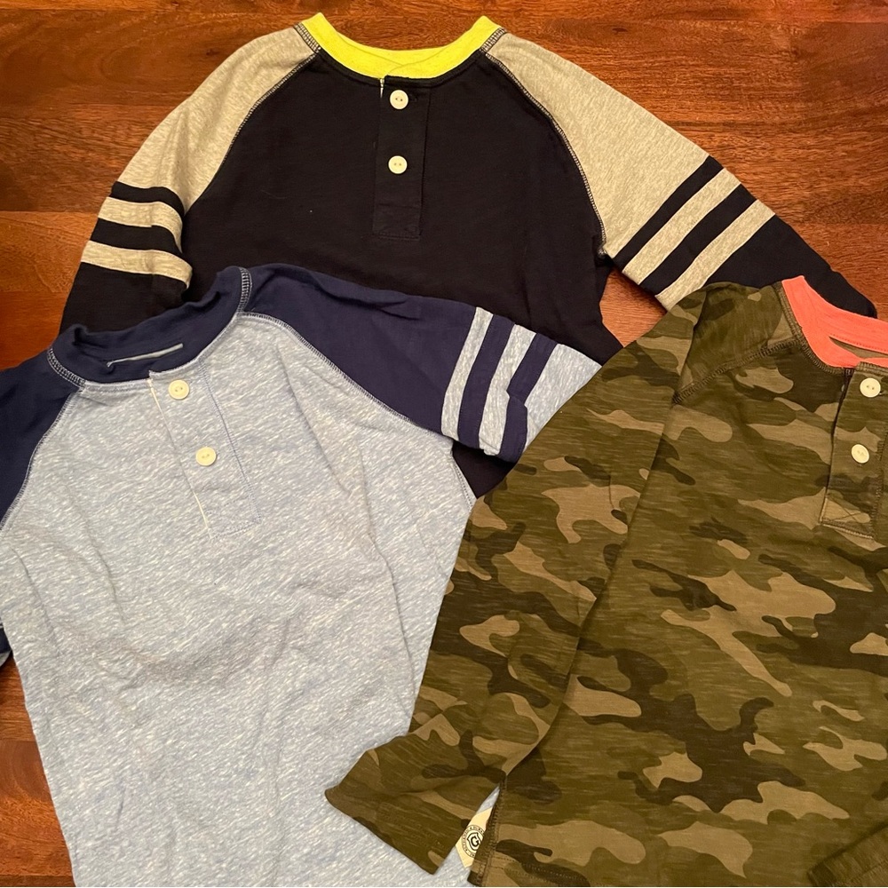Boys Gap trio size Small long sleeve
